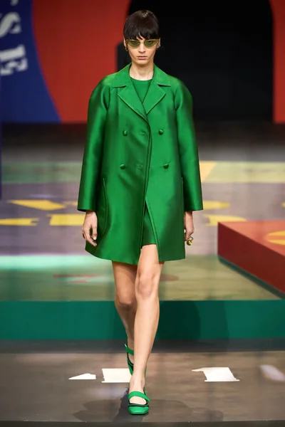 Look 70